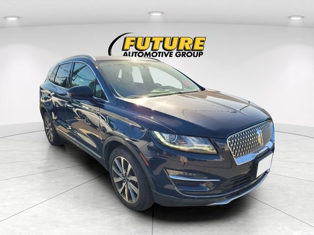 Used 2019 Blue Lincoln Reserve image 1