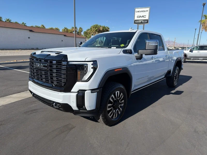 New 2026 Glacier White Tricoat GMC Denali Ultimate image 7