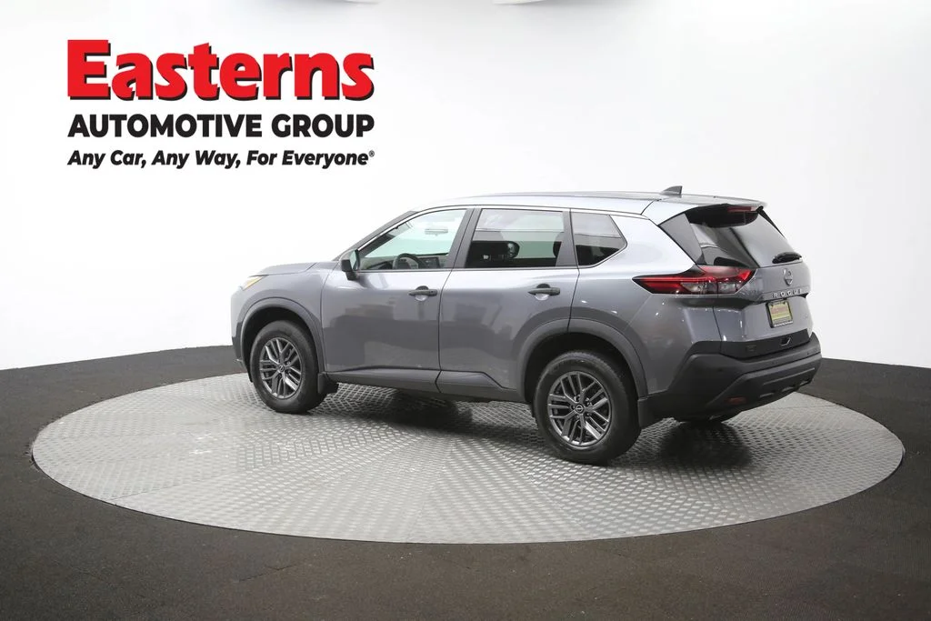 Used 2023 Gray Nissan S image 63