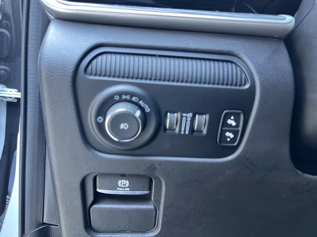 Used 2022 White Jeep Series II image 15