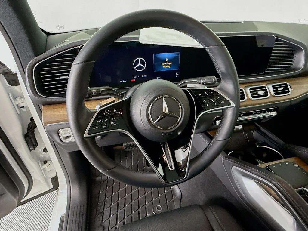Certified Used 2025 Polar White Mercedes-Benz GLE 450e image 12