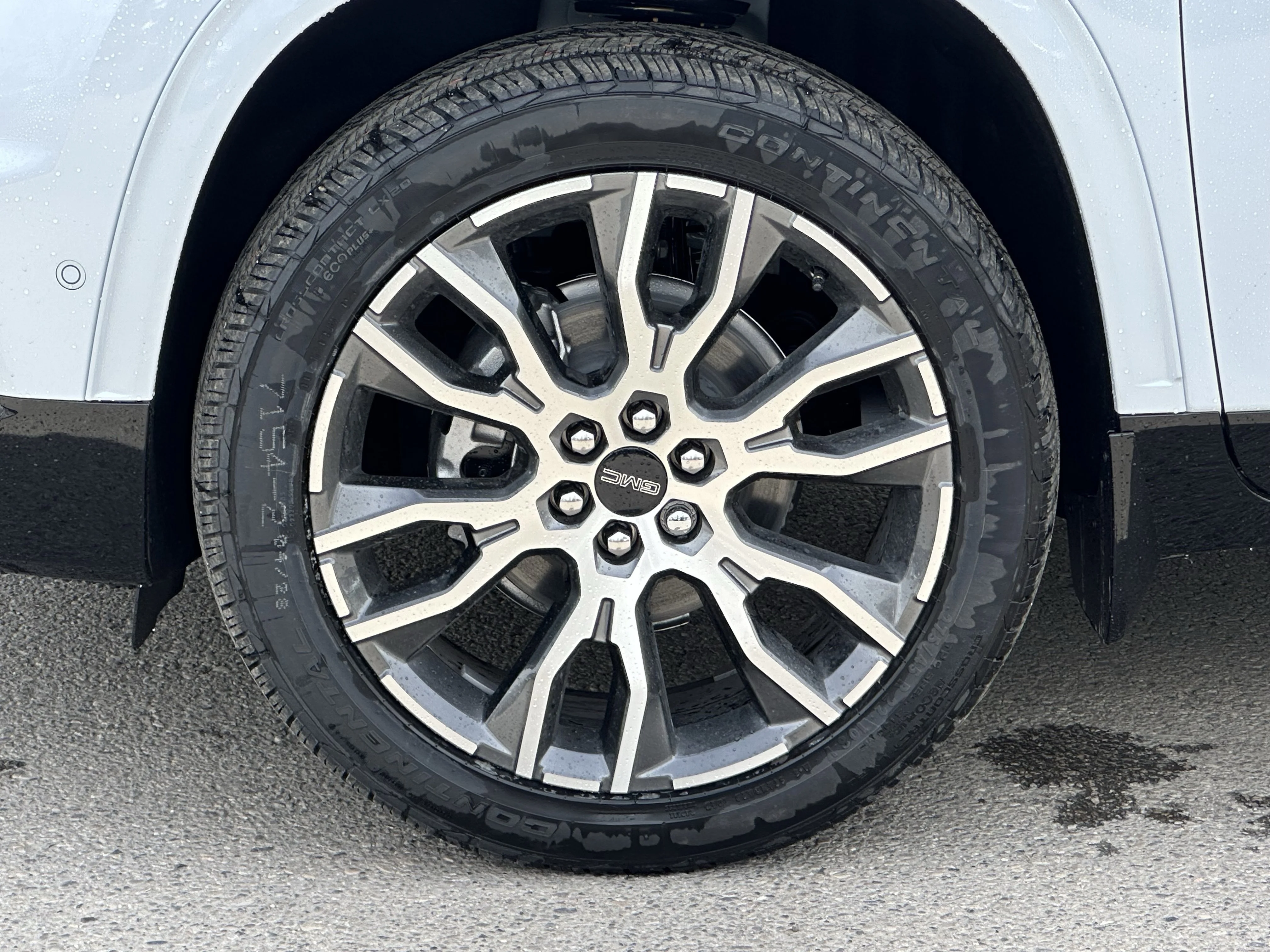 New 2026 Glacier White Tricoat GMC Denali Ultimate image 6