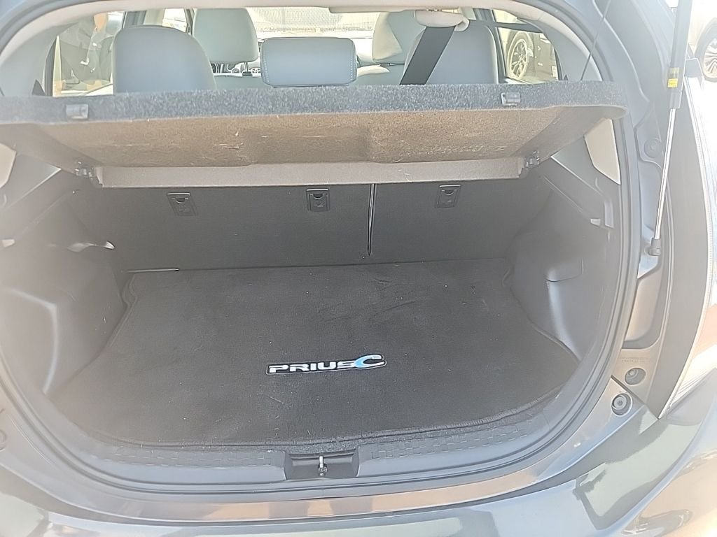 Used 2015 Gray Toyota Four image 15