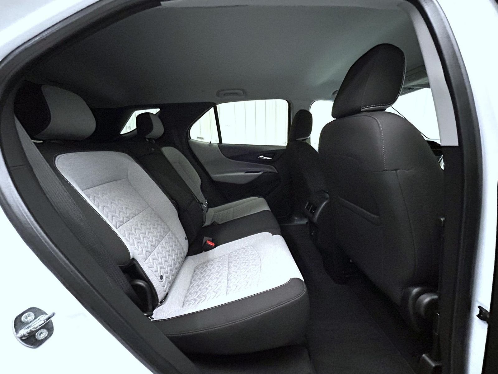 Used 2023 White Chevrolet LT image 18