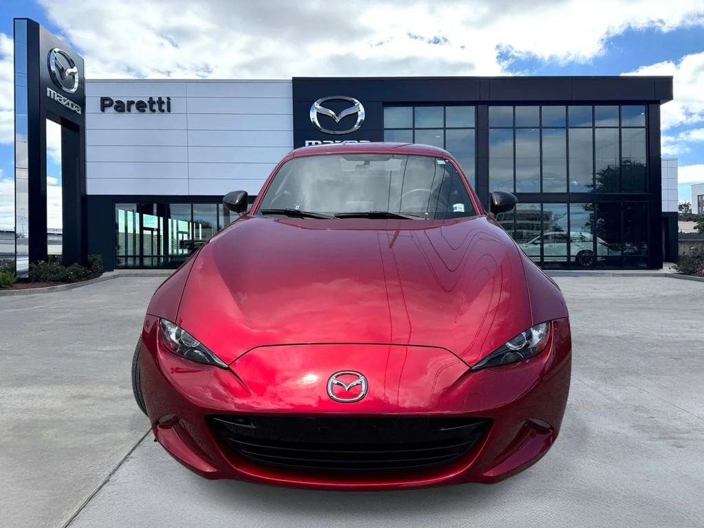 Used 2018 Red Mazda Club image 4