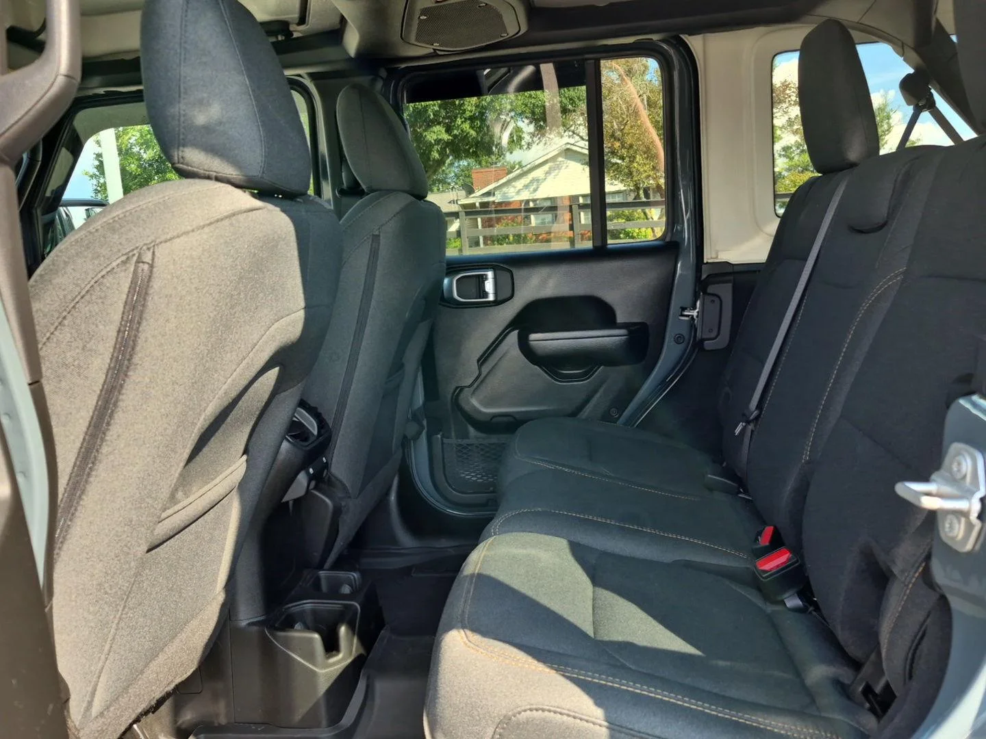 Used 2024 Gray Jeep 4-Door Willys 4x4 image 13