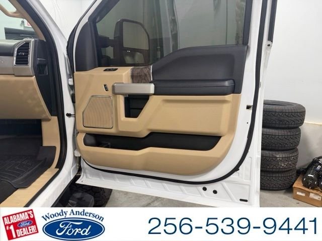 Used 2018 Oxford White Ford Lariat image 28