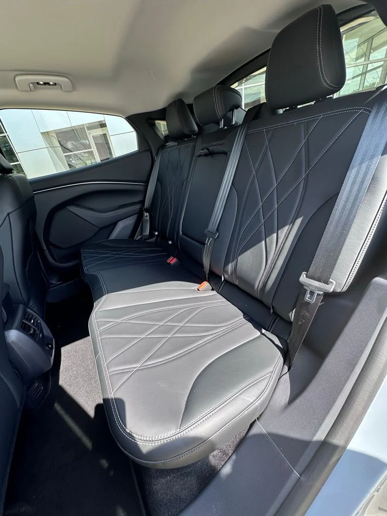 New 2024 Glacier Gray Metallic Tri-Coat Ford Select image 27