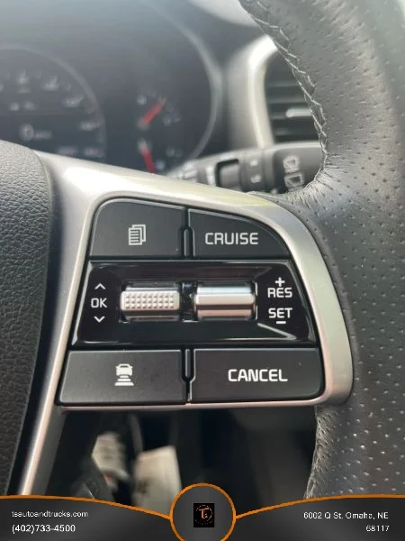 Used 2020 Silver Kia SX Sport Utility 4D image 21
