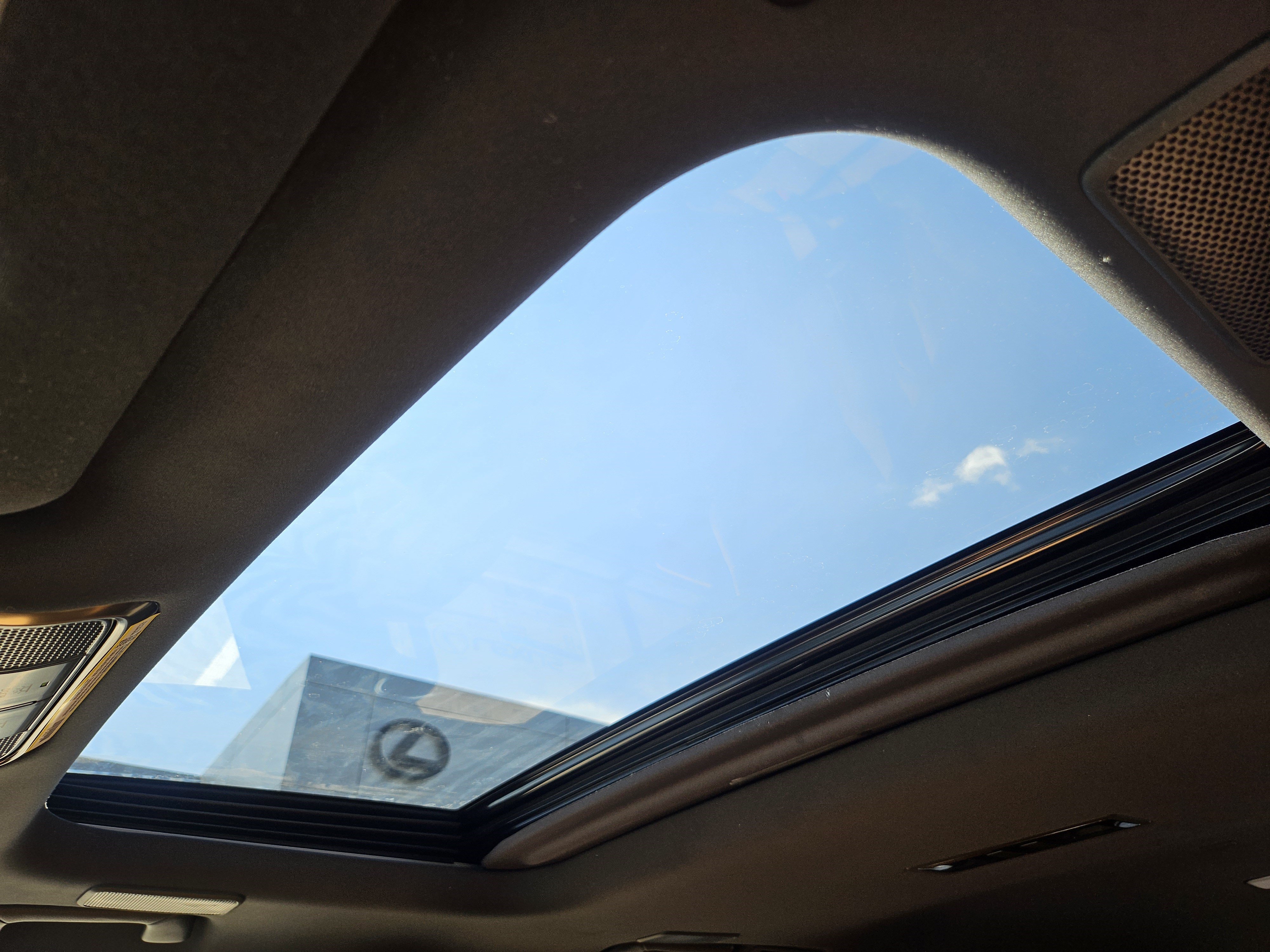 New 2026 Eminent White Pearl Lexus LUXURY image 18