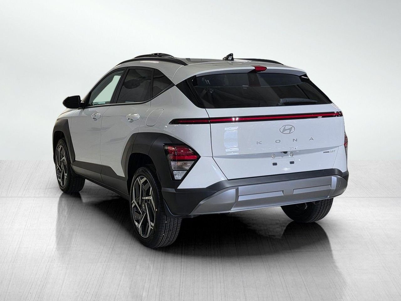New 2026 Atlas White Hyundai SEL Premium AWD image 5