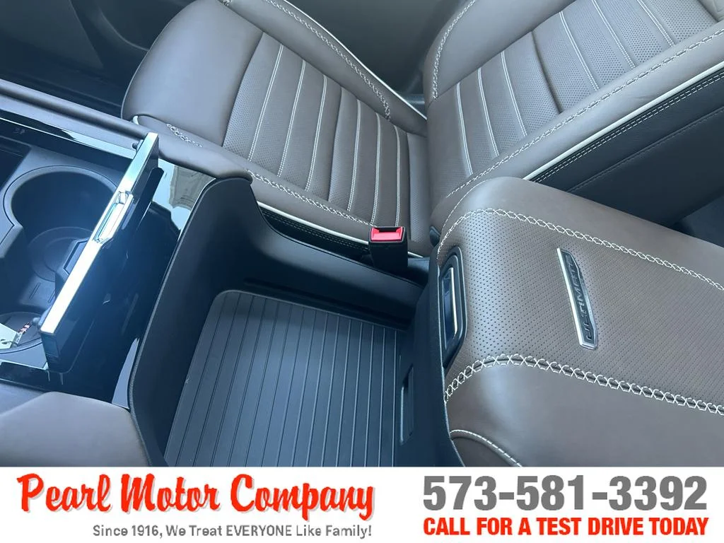 2026 GMC Yukon Denali Ultimate - Photo 21