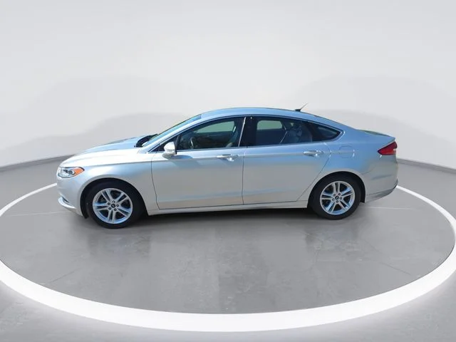 Used 2018 Silver Ford SE image 5