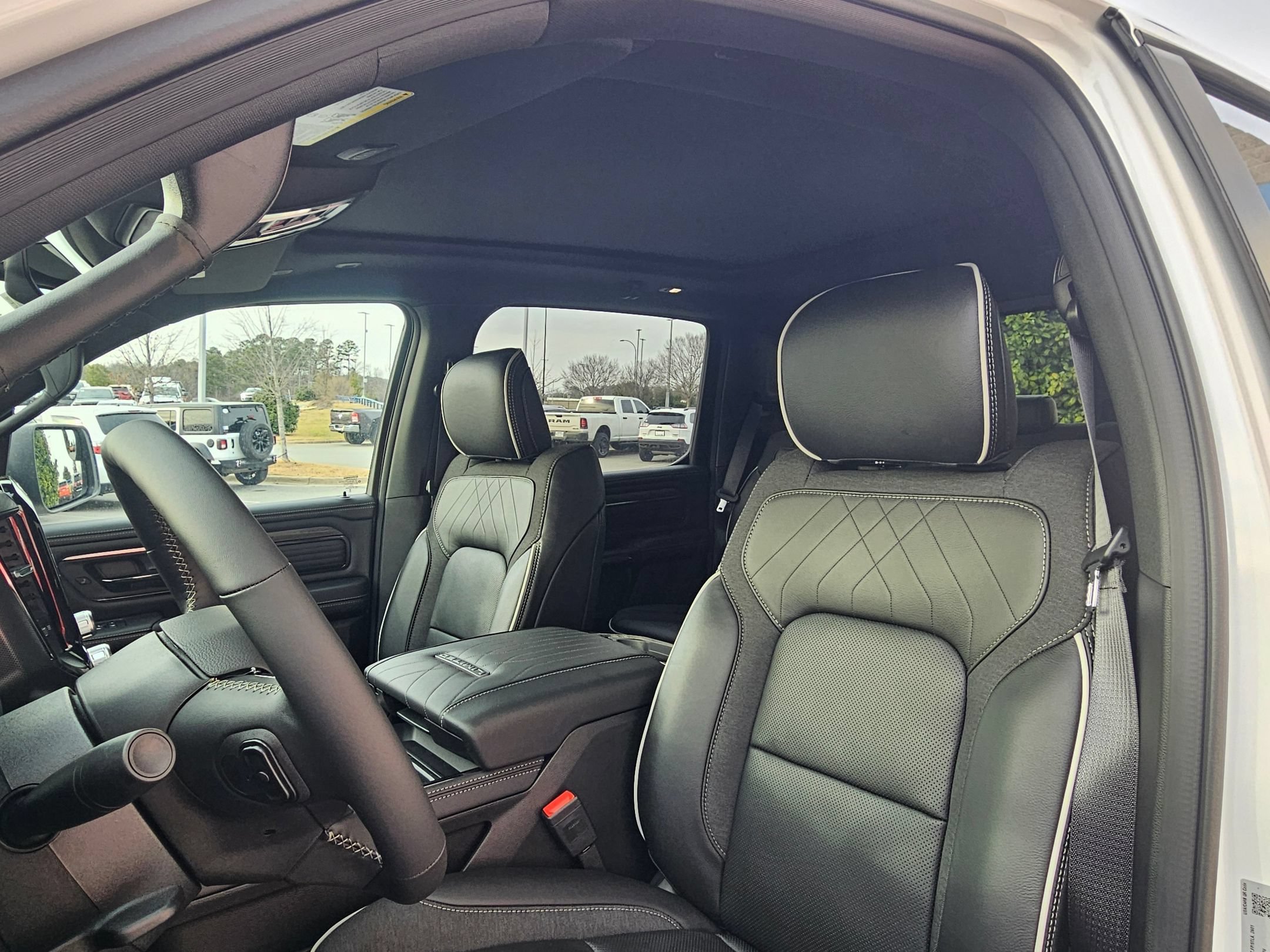 New 2026 Ivory White Tri-Coat Pearl-Coat Exterior Paint RAM Limited image 19