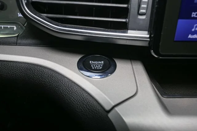 Used 2023 Black Ford XLT image 30