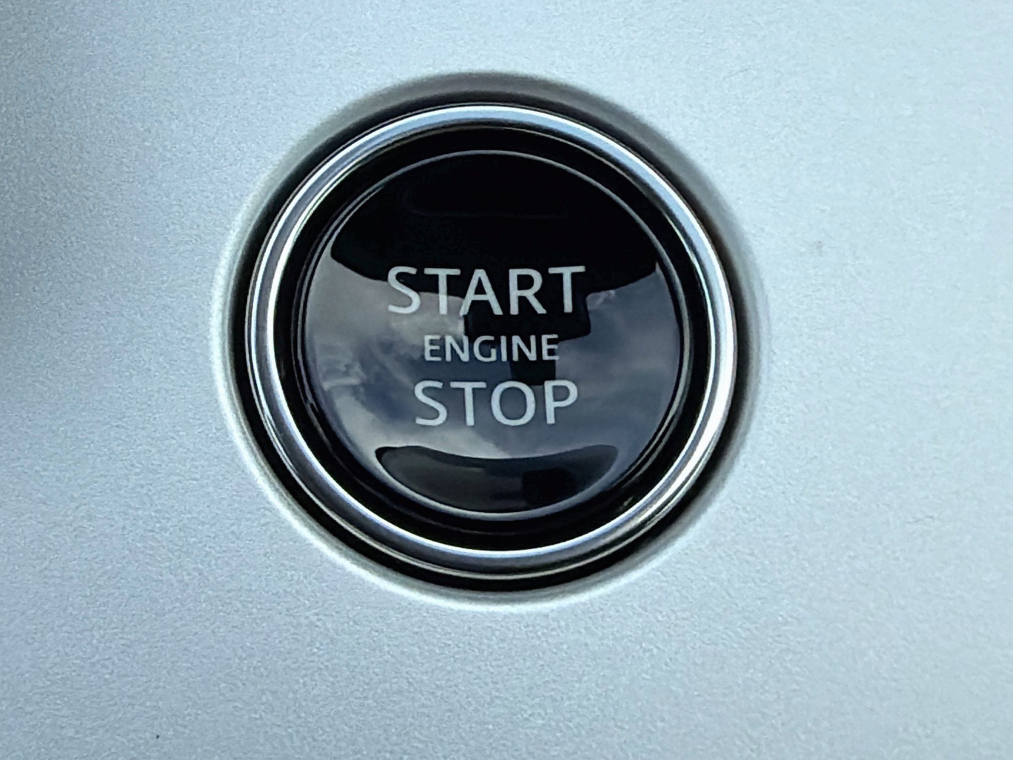 New 2026 Fuji White Land Rover SE image 37