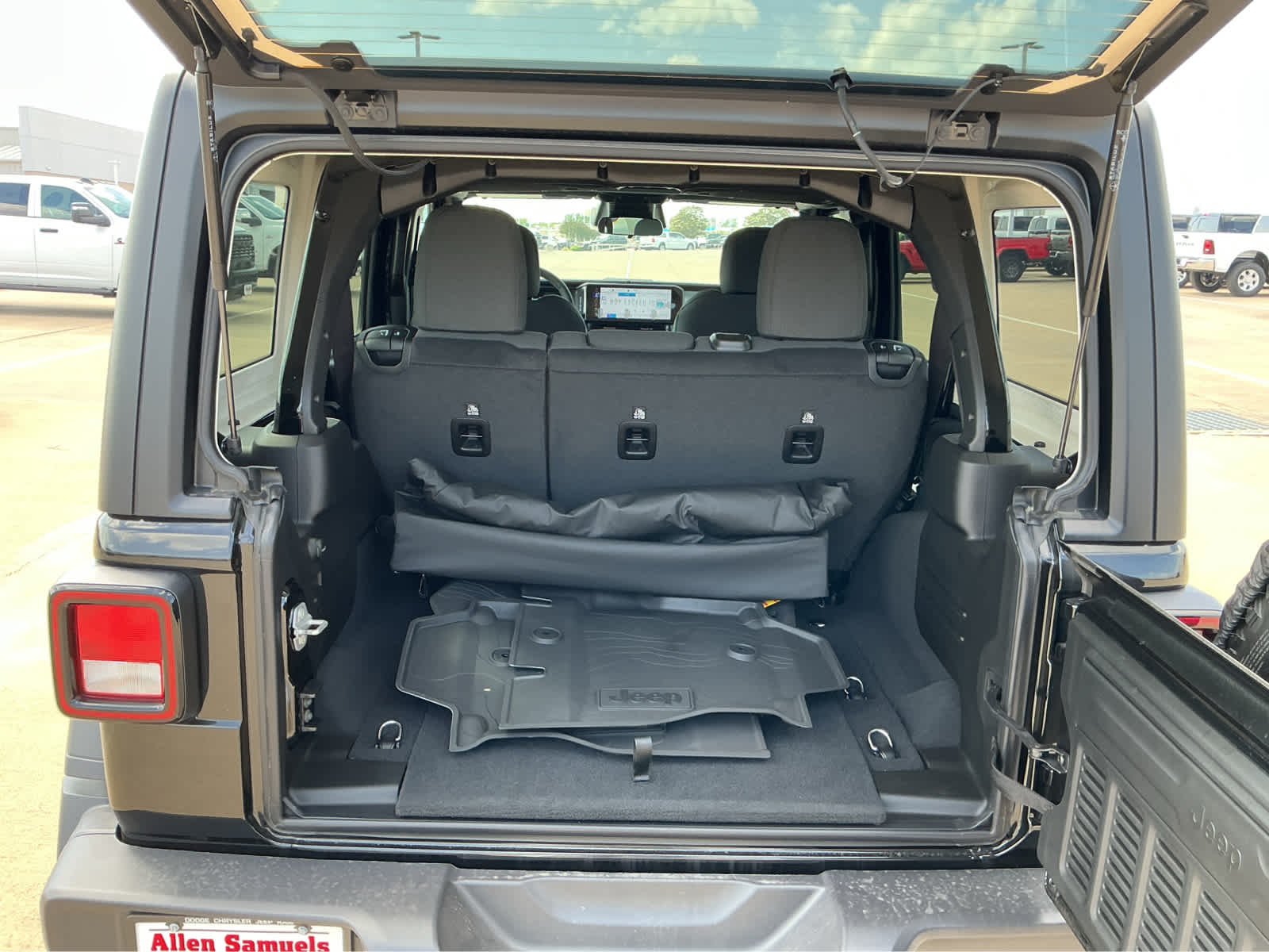 New 2026 Black Clear-Coat Exterior Paint Jeep Willys image 16
