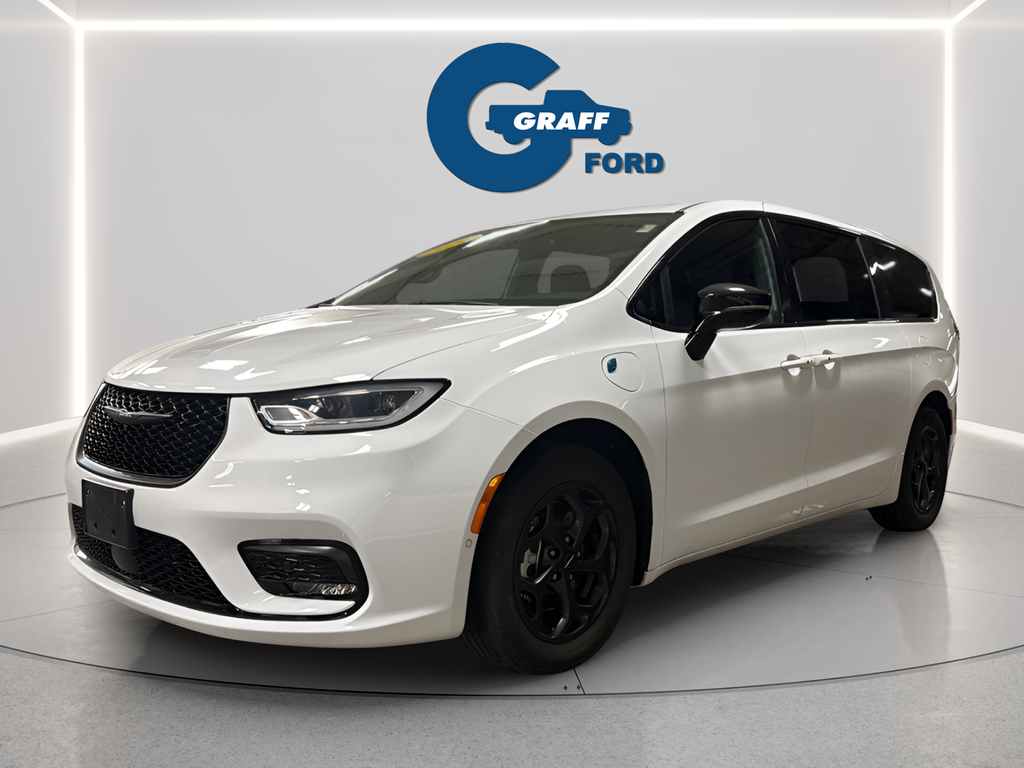 Used 2024 White Chrysler Select S Appearance image 12