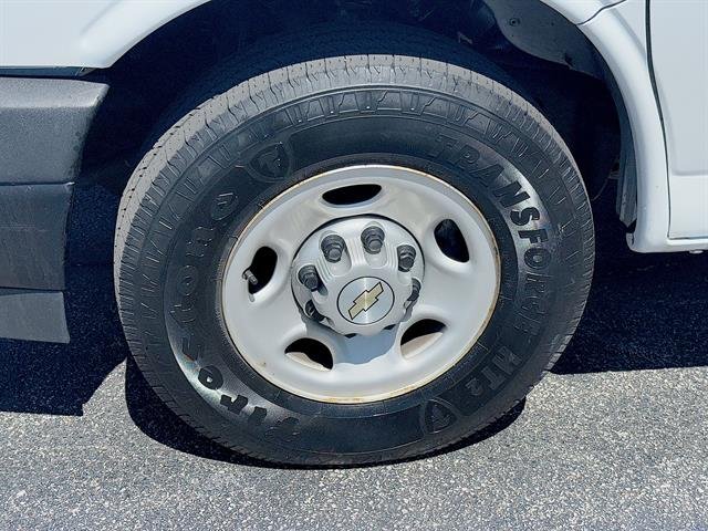 Used 2022 Summit White Chevrolet Work Van image 28