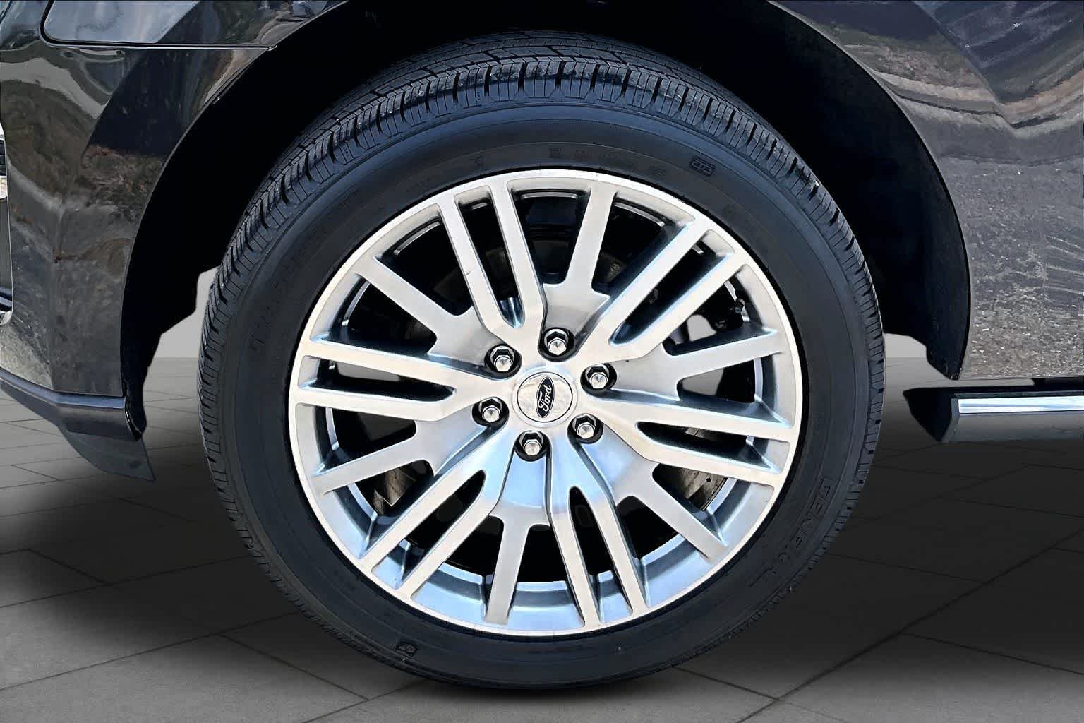 Used 2024 Dark Matter Gray Metallic Ford Limited image 17
