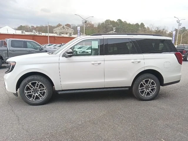 New 2025 Star White Metallic Tri-Coat Ford Active image 6