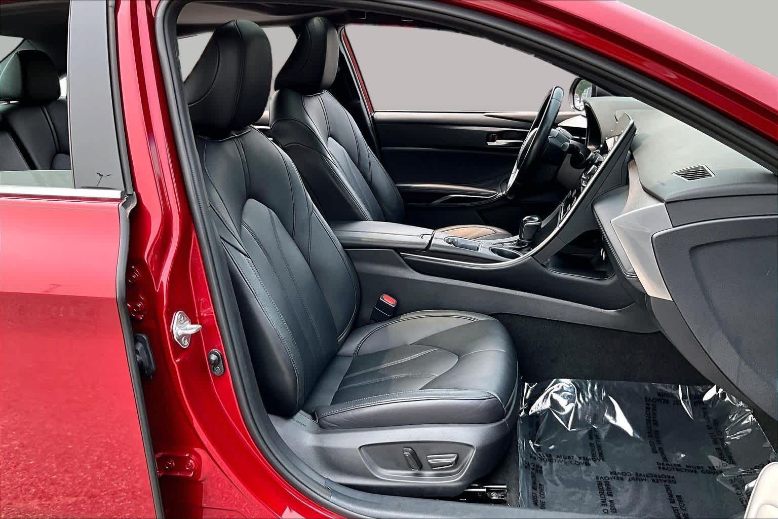 Used 2021 Ruby Flare Pearl Toyota XLE image 9