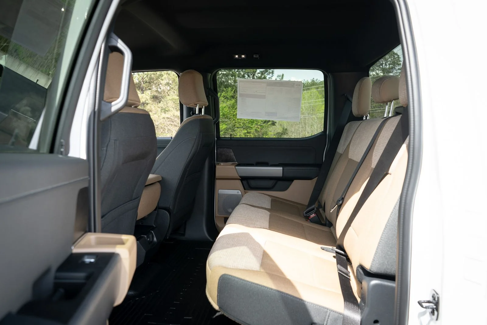 New 2026 Oxford White Ford F-350® XLT image 18