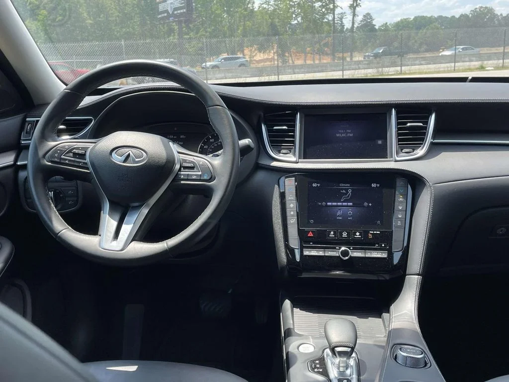 Used 2022 Gray INFINITI PURE image 14