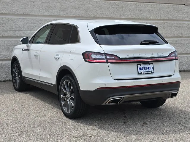 Used 2023 White Lincoln Reserve image 11