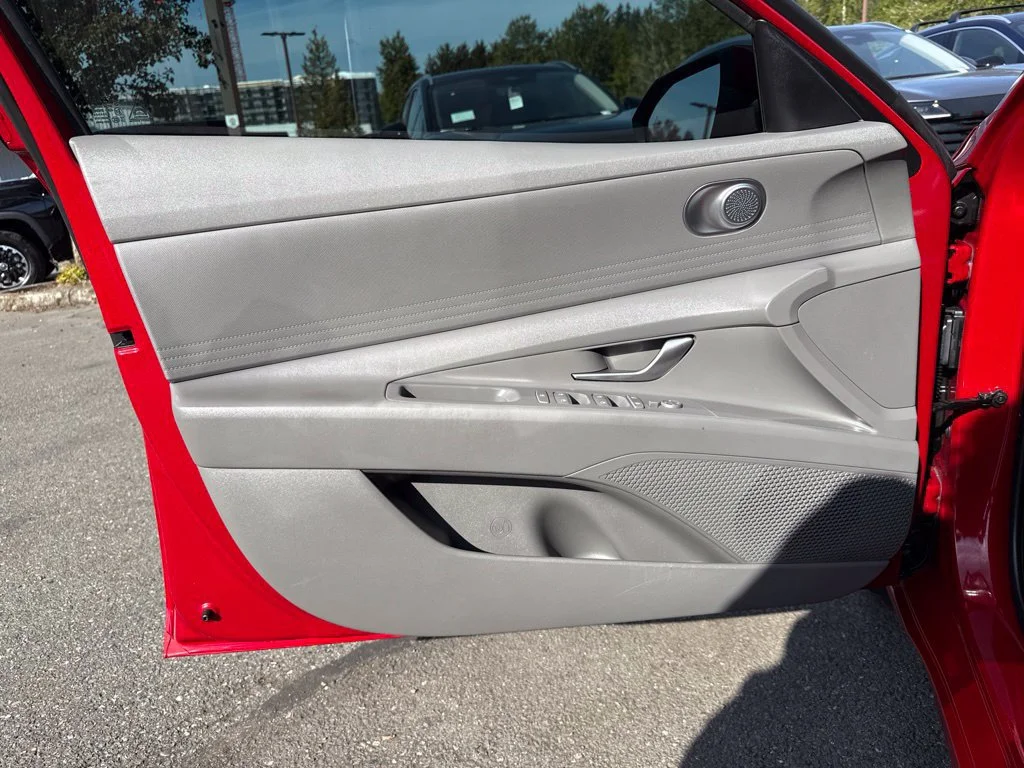 Used 2022 Scarlet Red Pearl Hyundai SE image 16