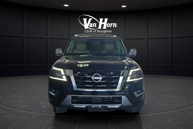 Used 2022 Super Black Nissan Platinum image 2