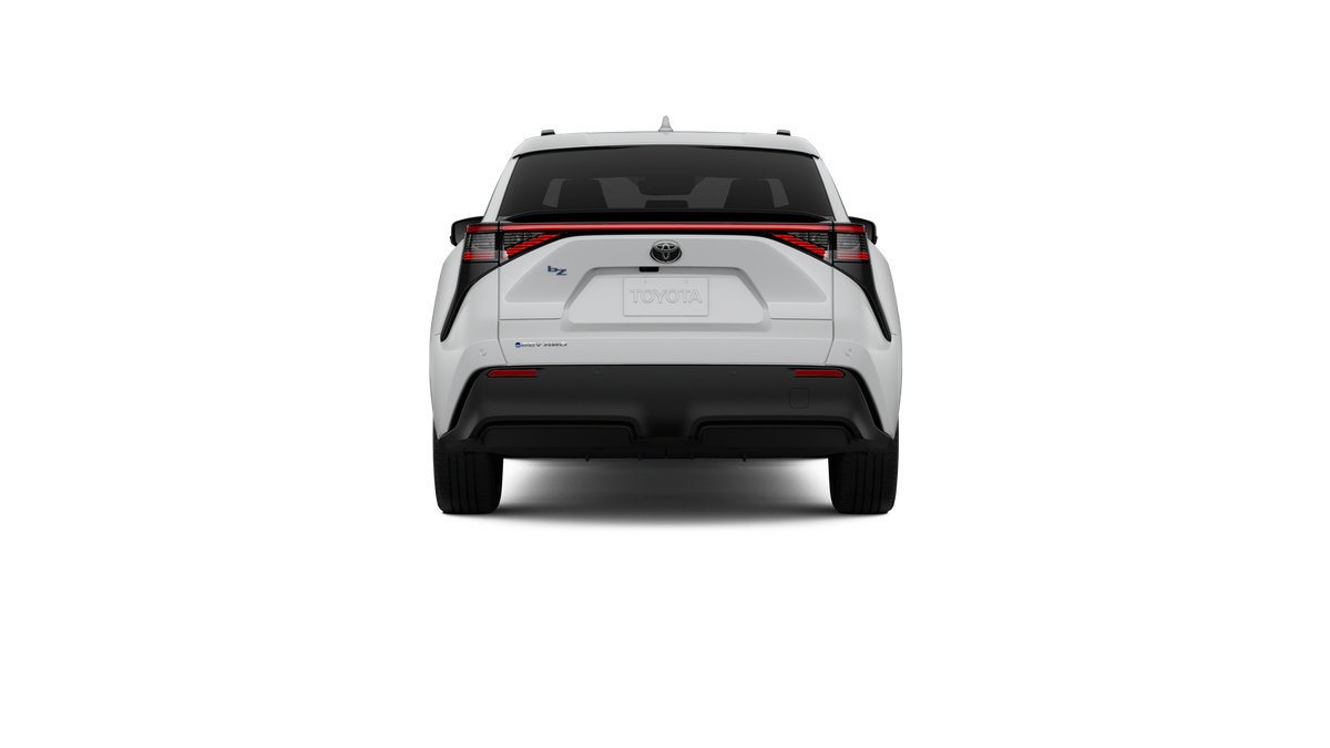 New 2026 WINDCHILL PEARL Toyota XLE image 30