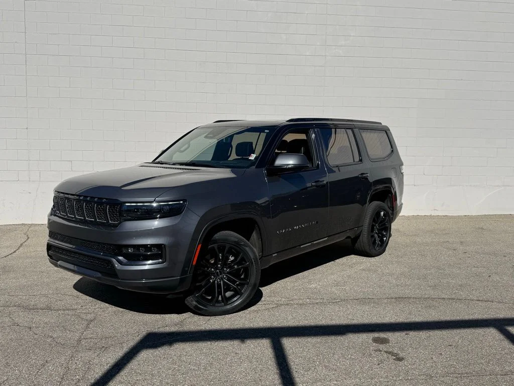 2022 Jeep Grand Wagoneer Obsidian 4WD's photo