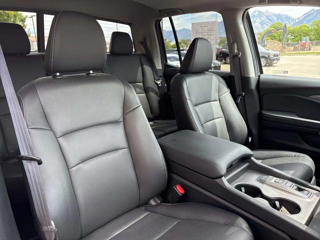 Used 2025 Black Honda RTL image 15