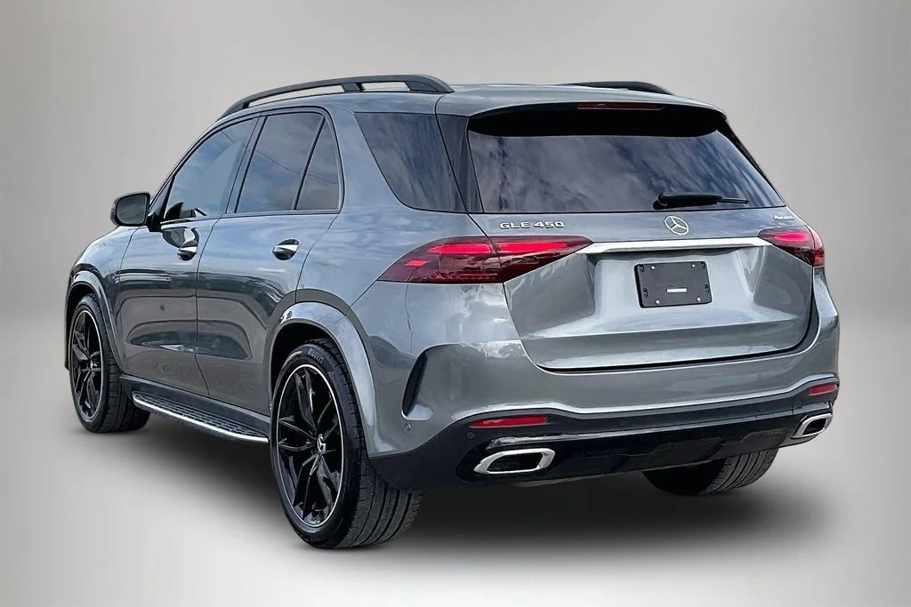 Used 2025 Gray Mercedes-Benz GLE 450 image 4