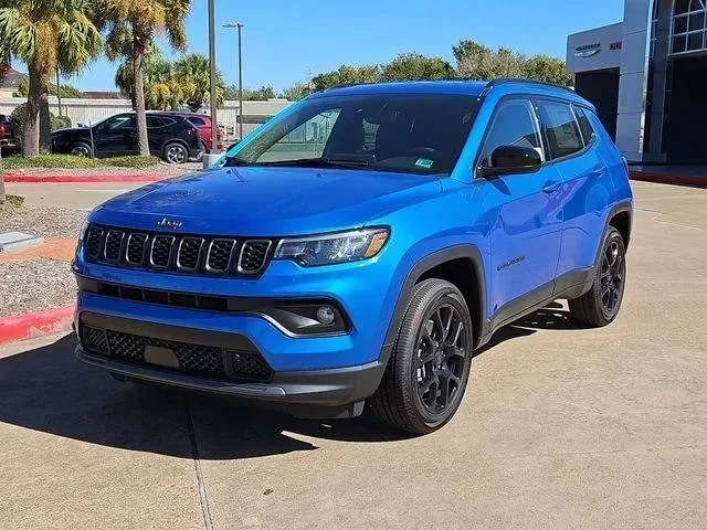New 2026 Hydro Blue Pearl-Coat Exterior Paint Jeep Latitude image 3