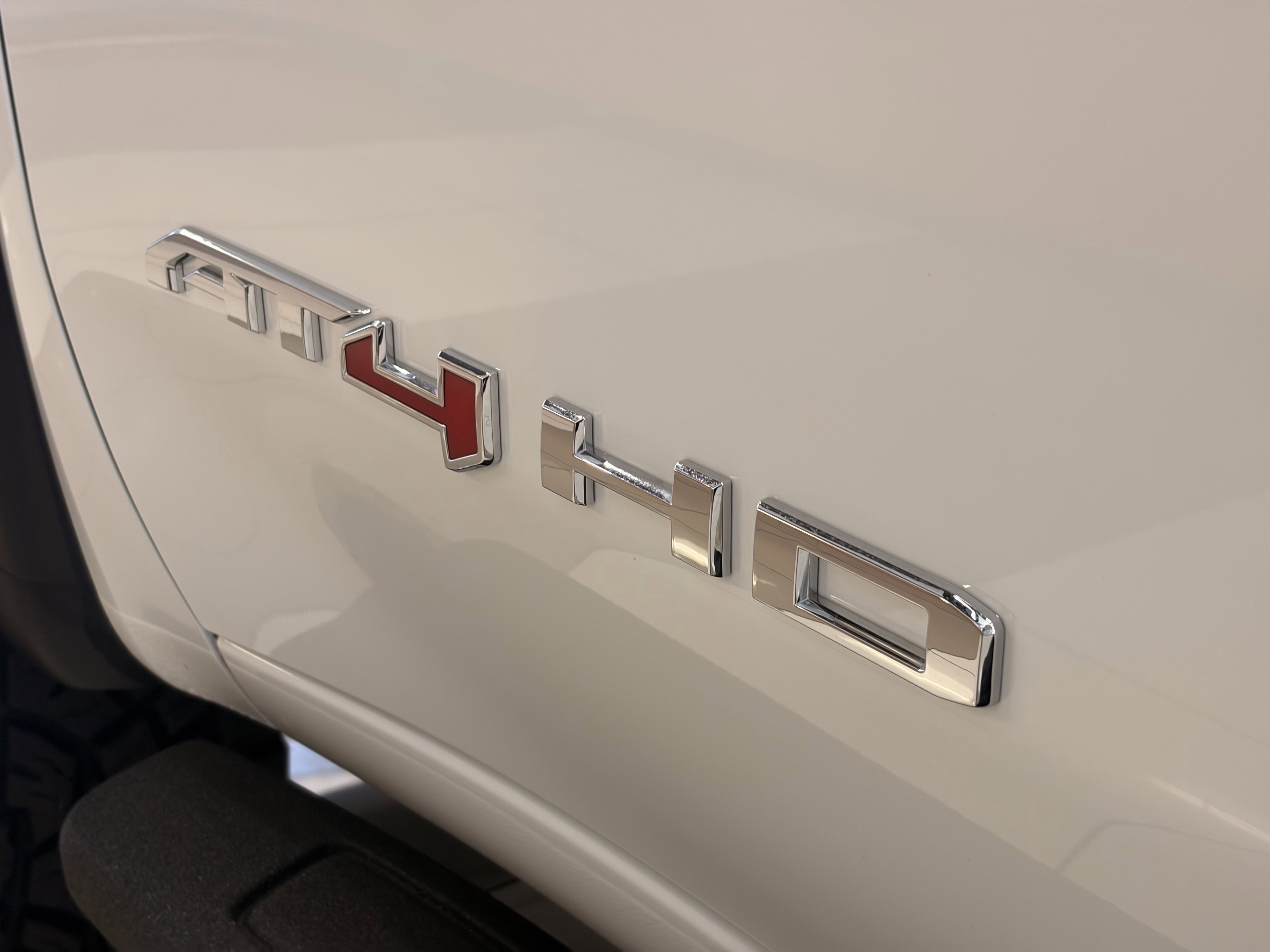 2026 GMC Sierra 2500HD AT4 - Photo 32