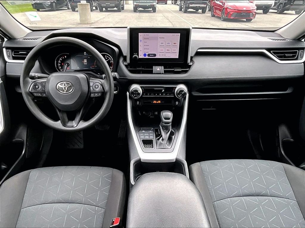 Used 2025 White Toyota XLE image 21