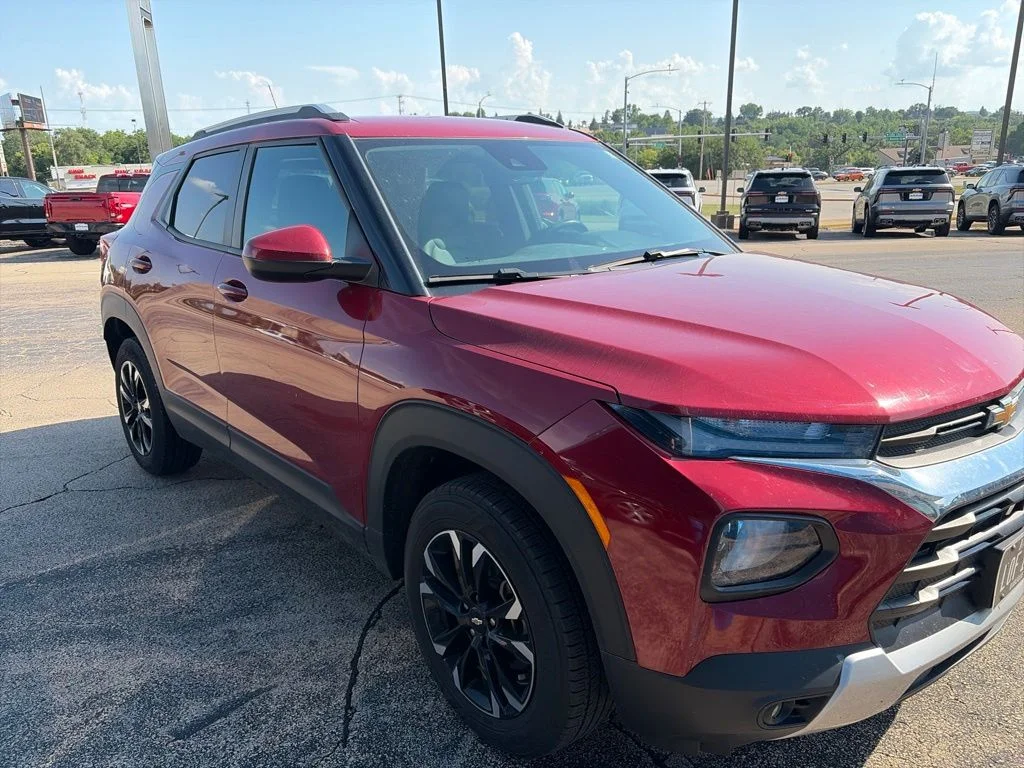 Used 2021 Red Chevrolet LT image 2