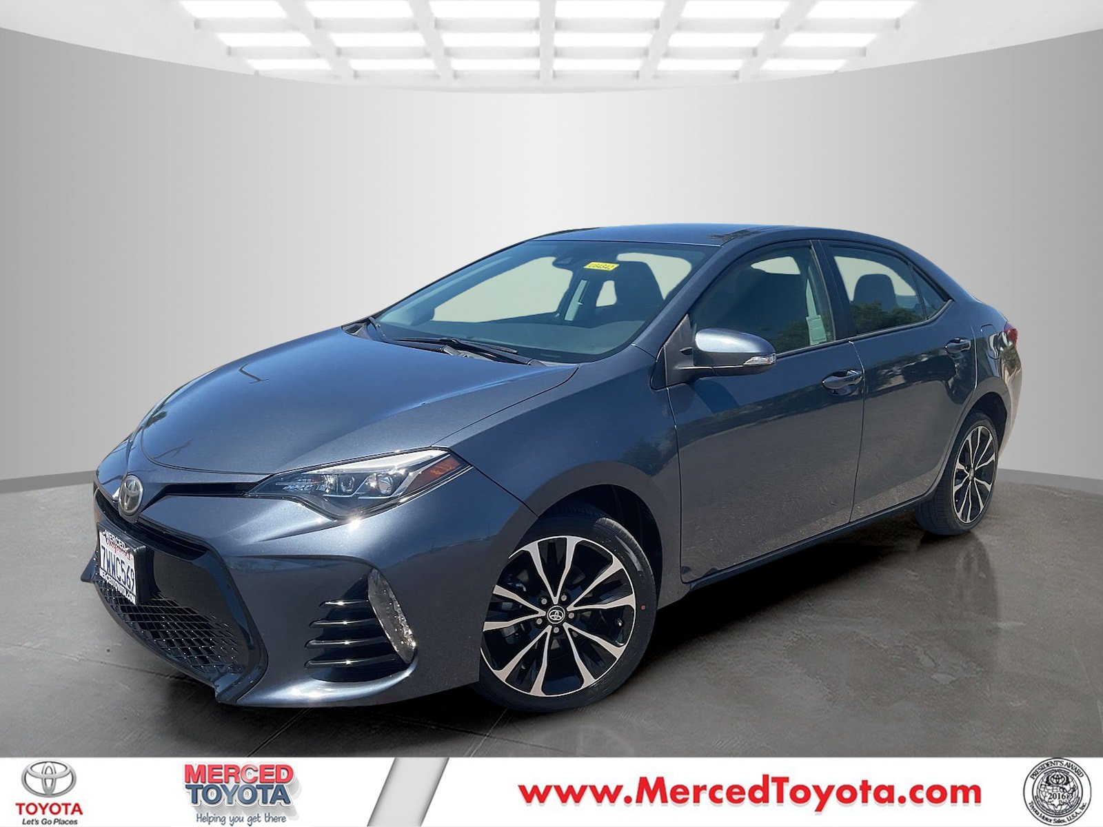Certified Used 2017 Slate Metallic Toyota SE image 1