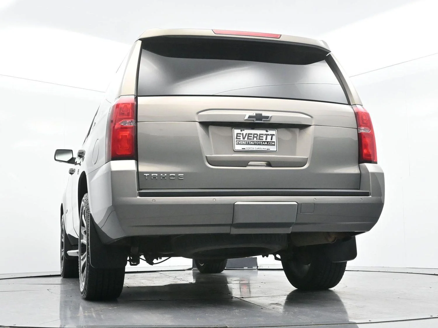 Used 2018 PEPPERDUST METALLIC Chevrolet LT image 57