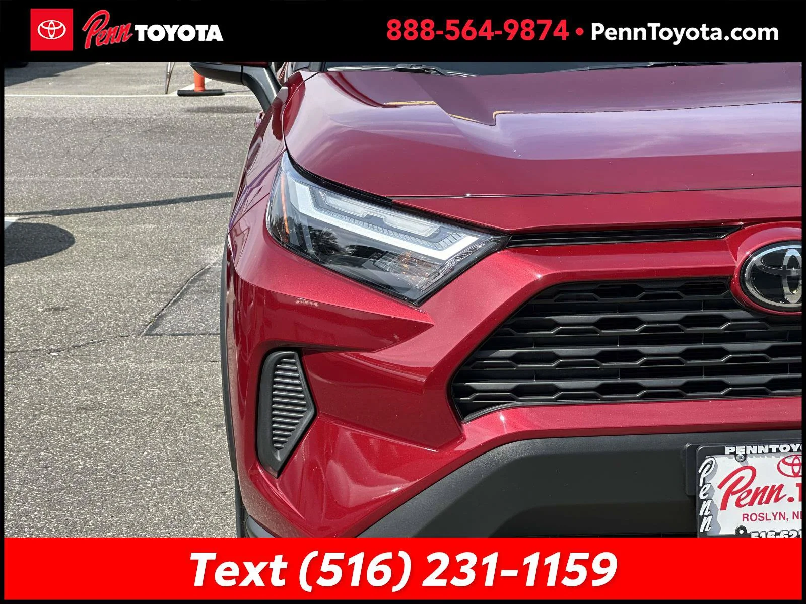 Used 2023 RUBY FLARE PEARL Toyota XLE image 10