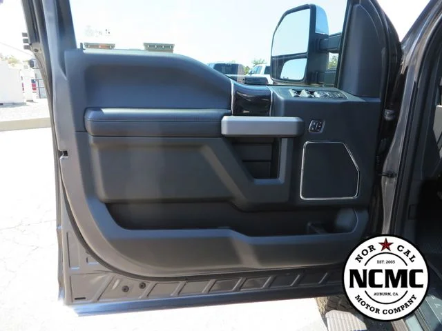 Used 2022 Gray Ford Platinum image 22