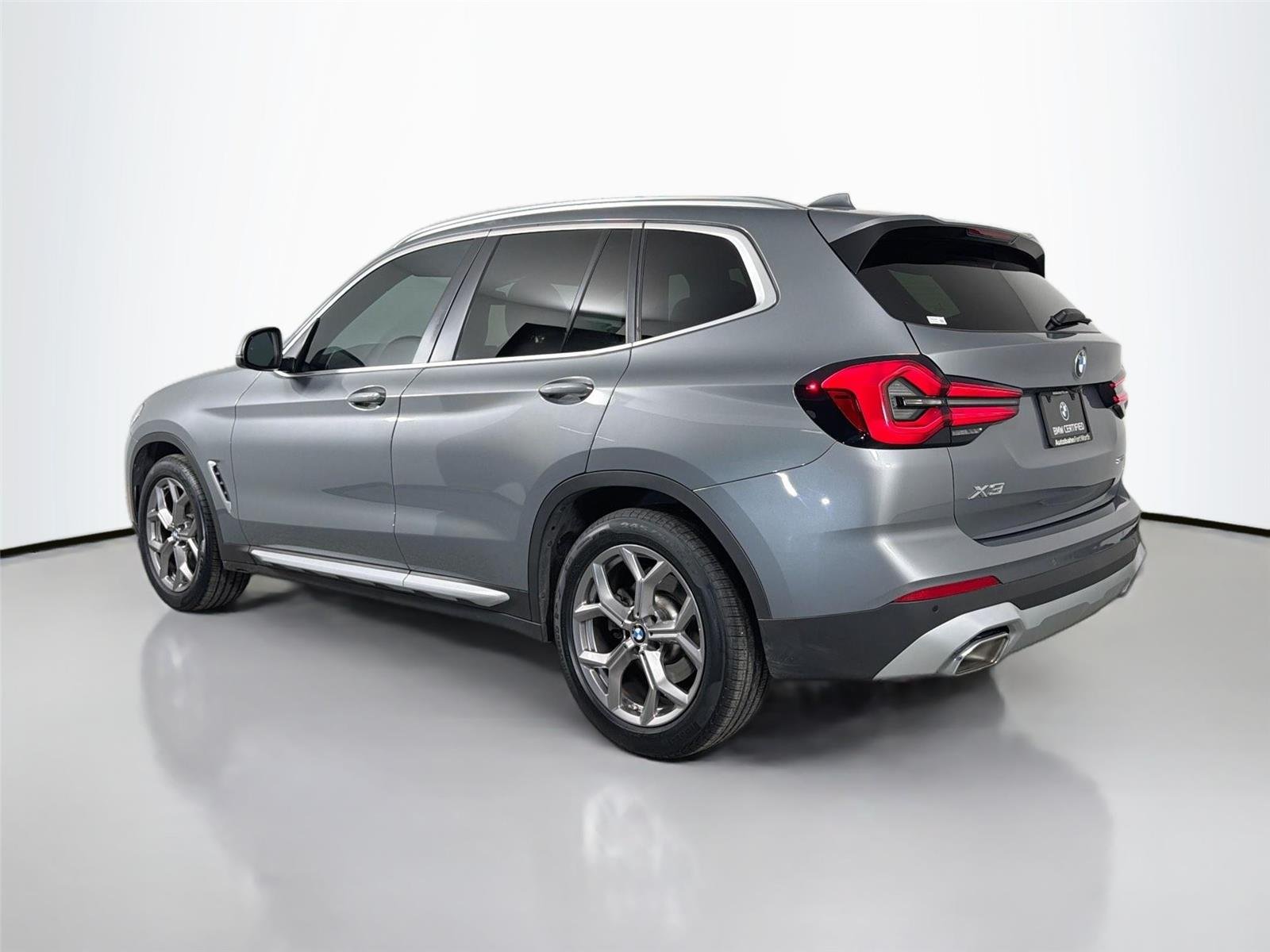 Used 2023 Skyscraper Gray Metallic BMW sDrive30i image 8