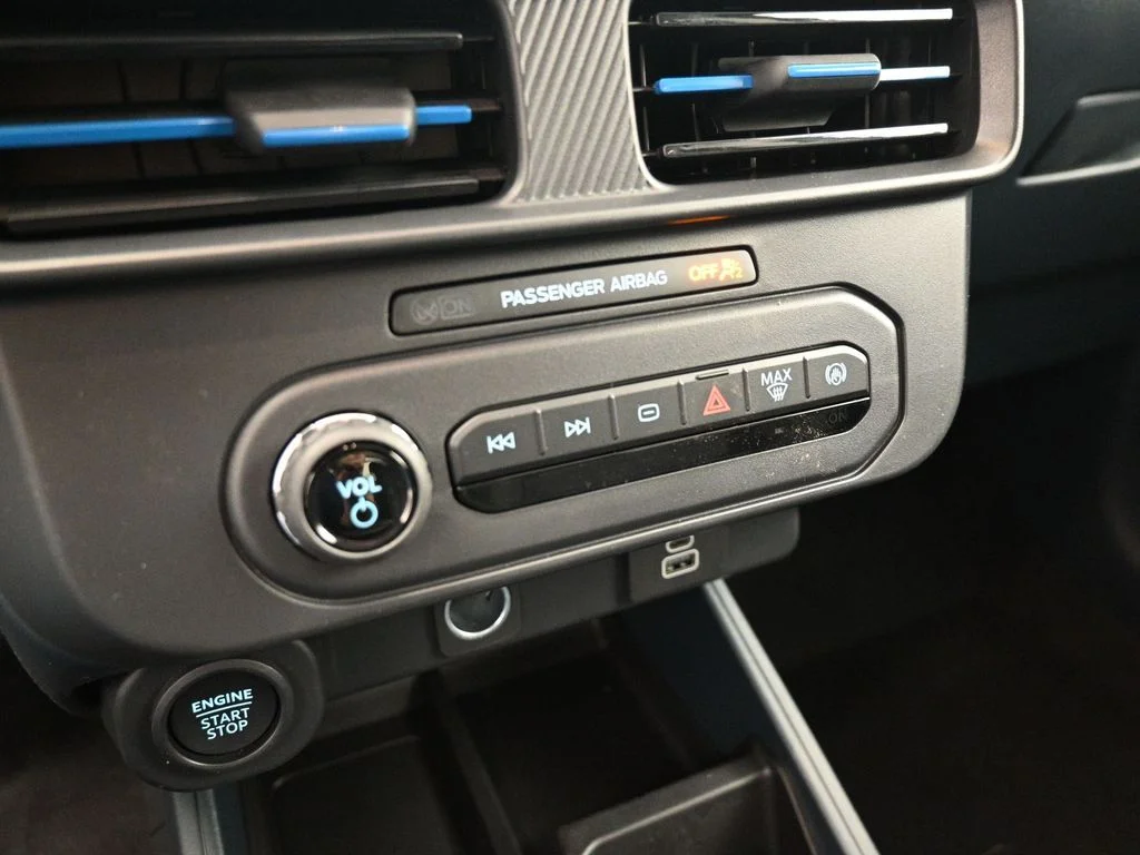 New 2025 Carbonized Gray Metallic Ford Lobo Standard image 16