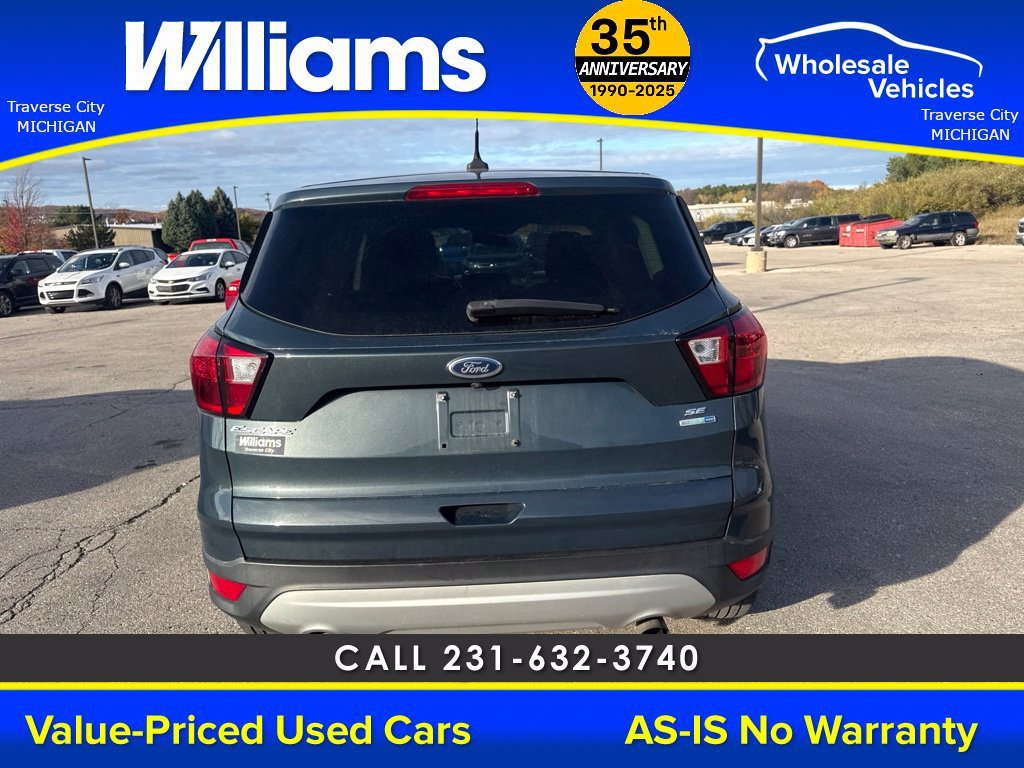 Used 2019  Ford SE image 19