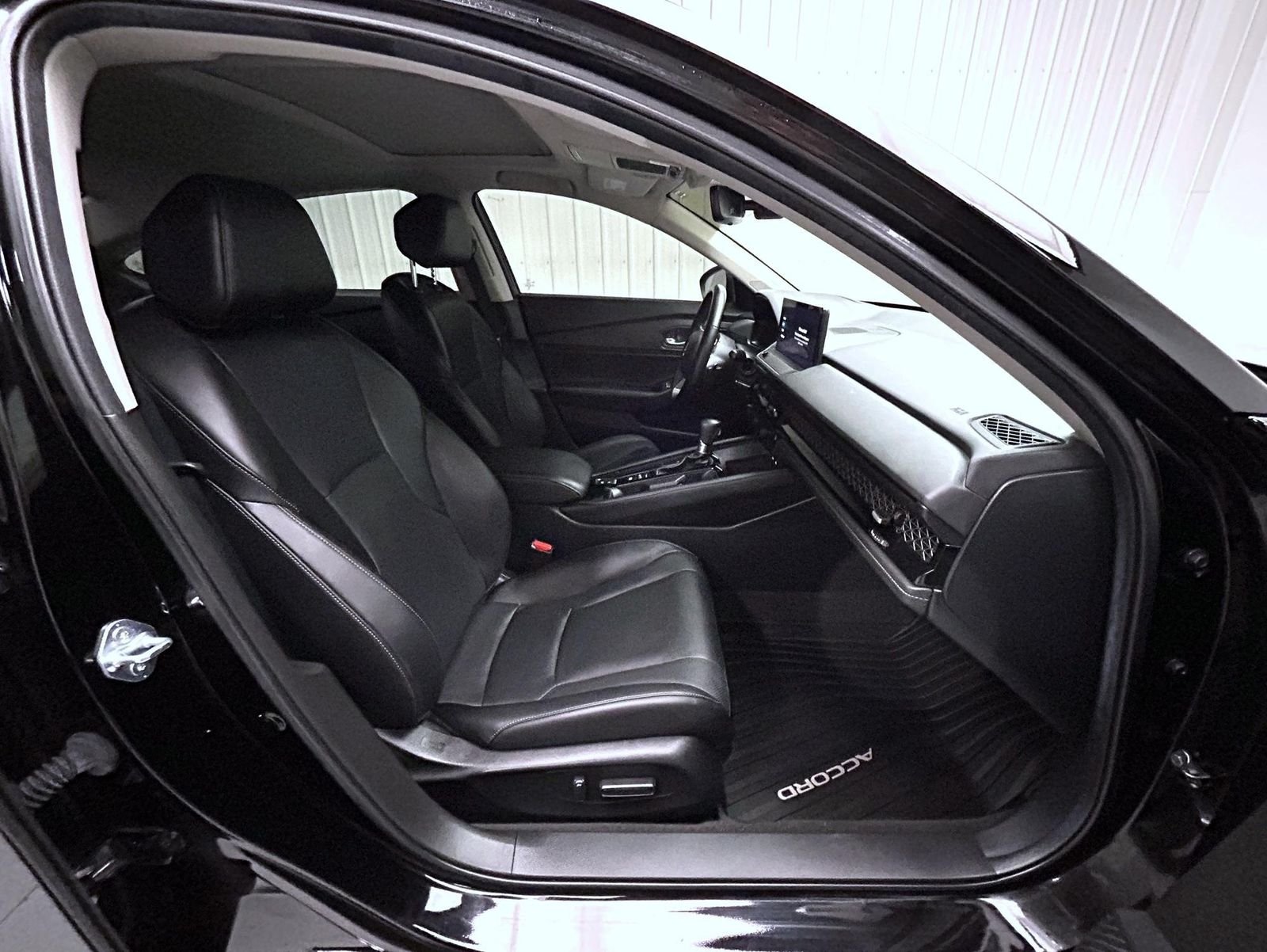 Used 2024 Black Honda Touring image 15