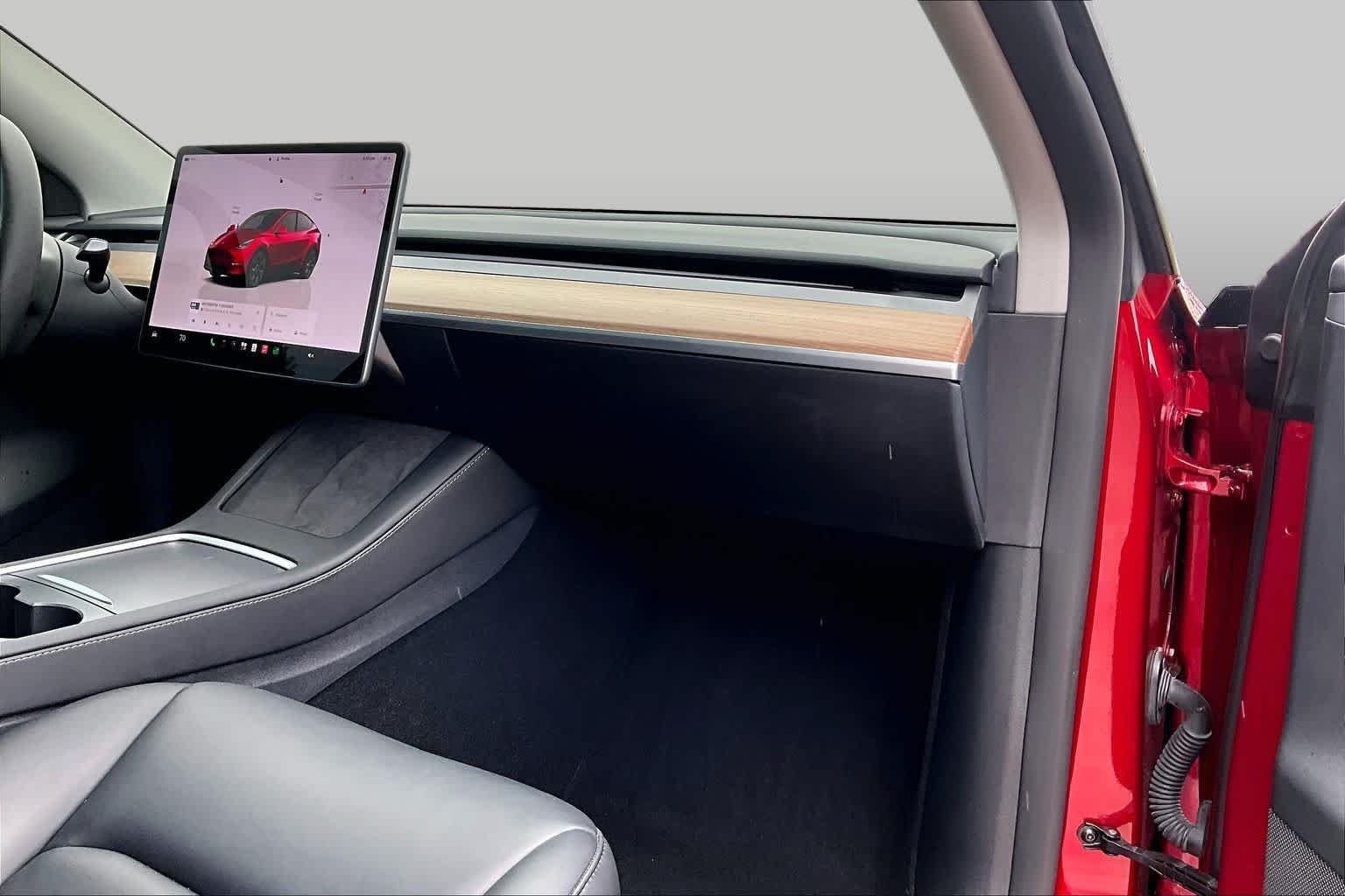 Used 2024 Ultra Red Tesla Long Range image 18