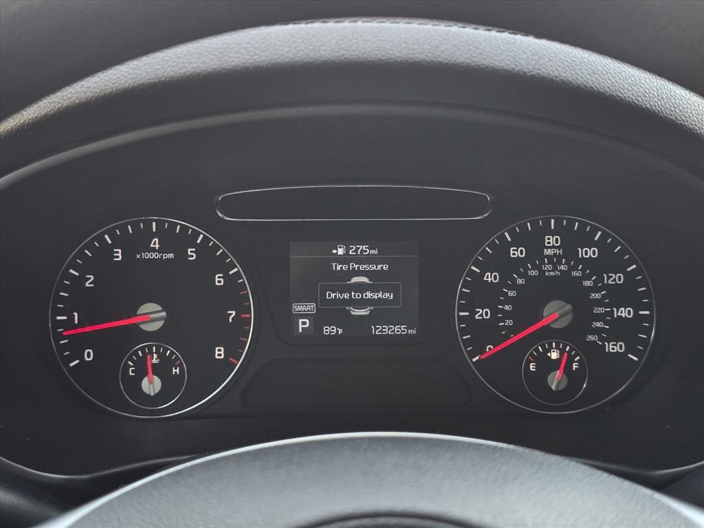 Used 2020 Black Kia LX image 17
