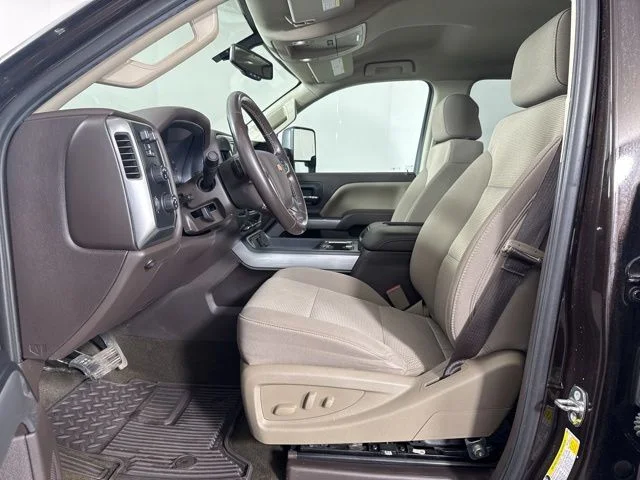 Used 2018 Havana Metallic Chevrolet LT image 11